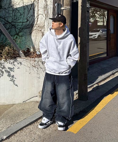 Wide Side-Line Denim Balloon Pants