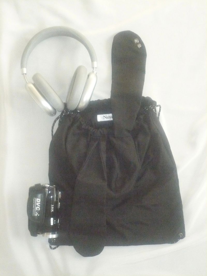 Rabbit hoodie bag