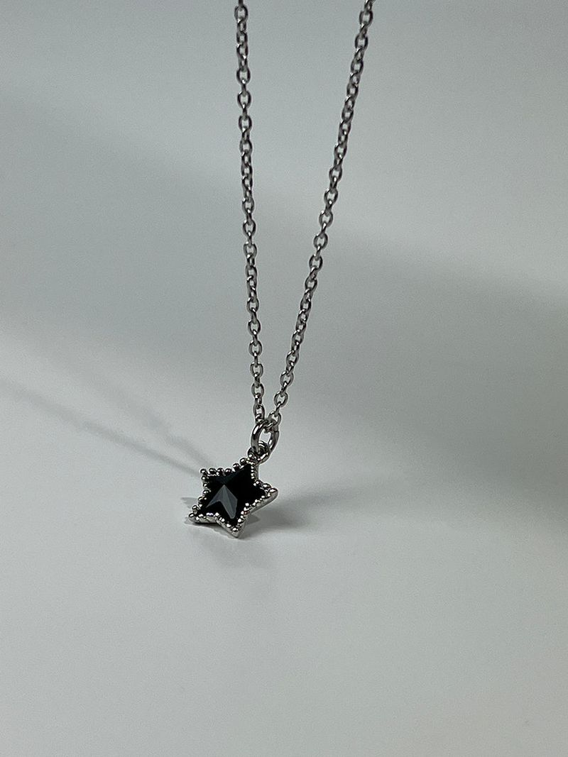 Little star necklace