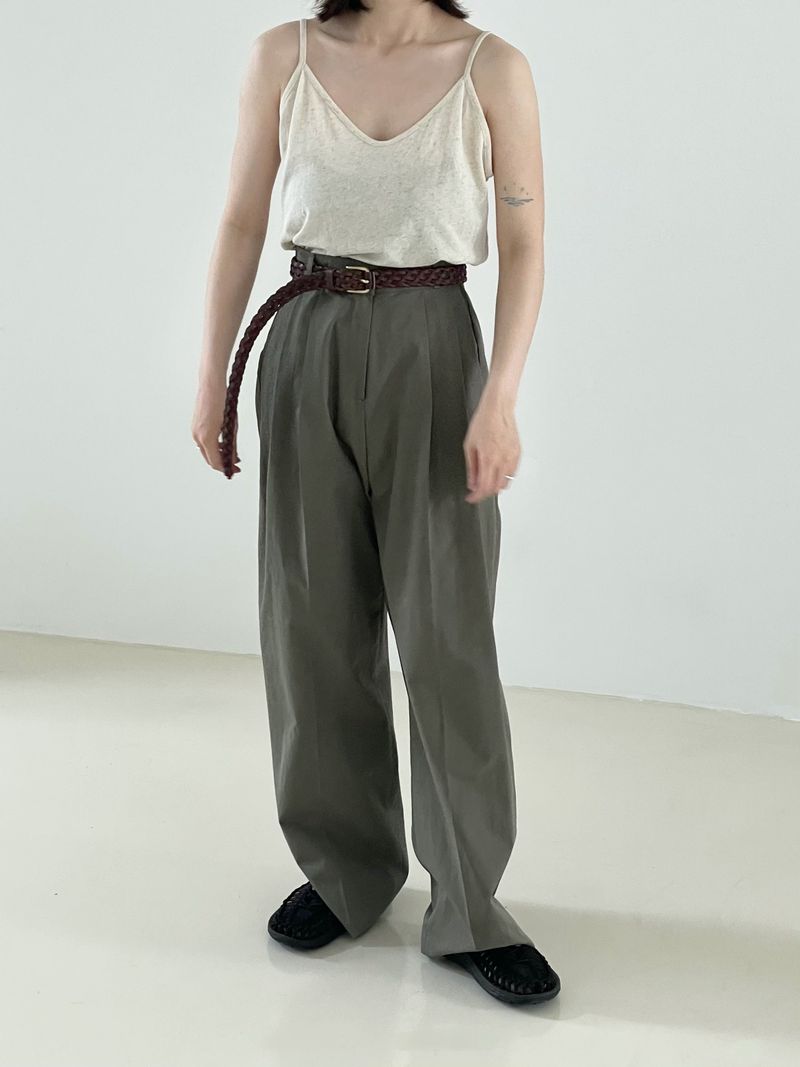 Natural linen sleeveless