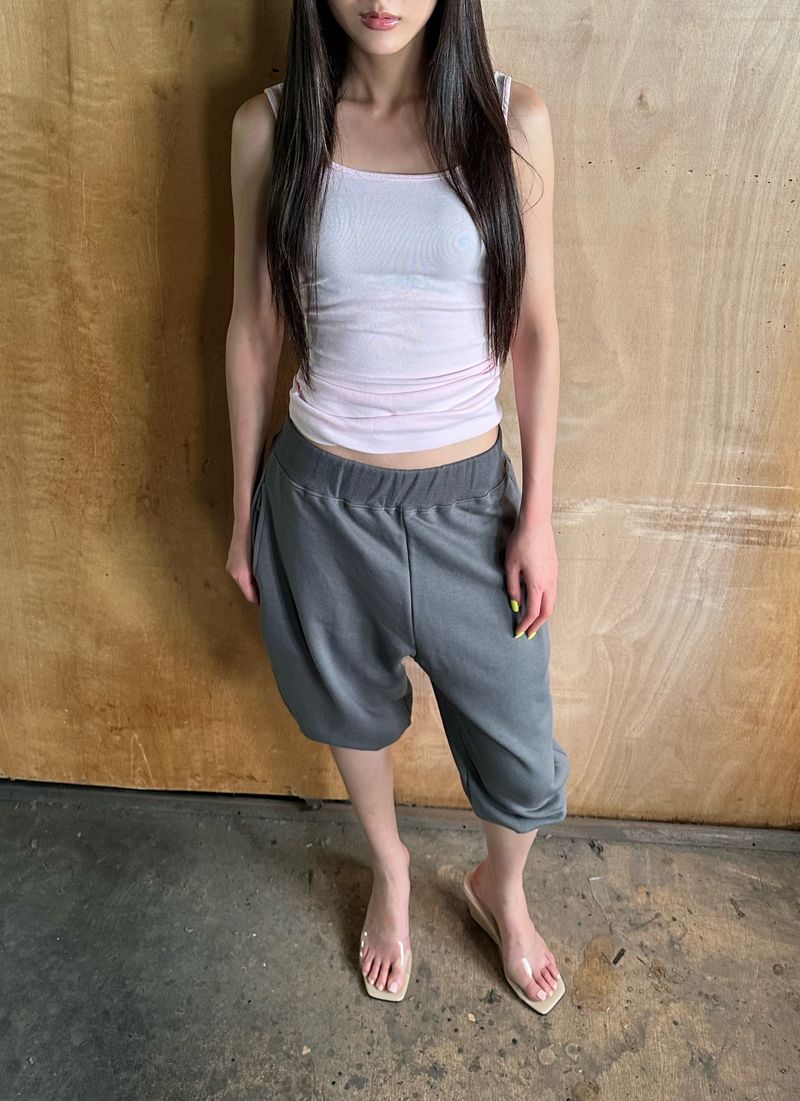 balloon sweat capri pants