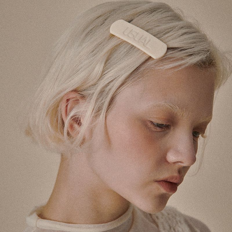 Usual Logo Hairpin ( Ivory )