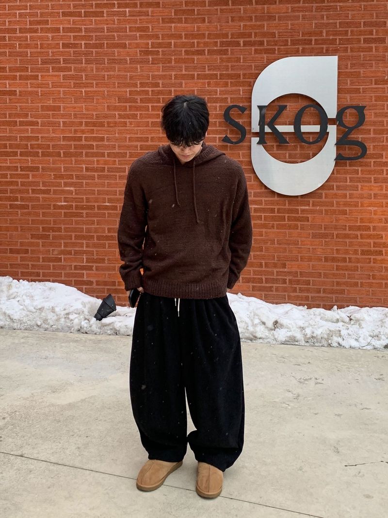 Corduroy two-tuck balloon wide pants