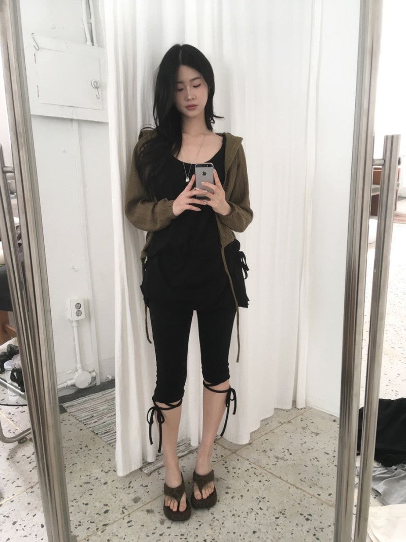 ribbon capri leggings