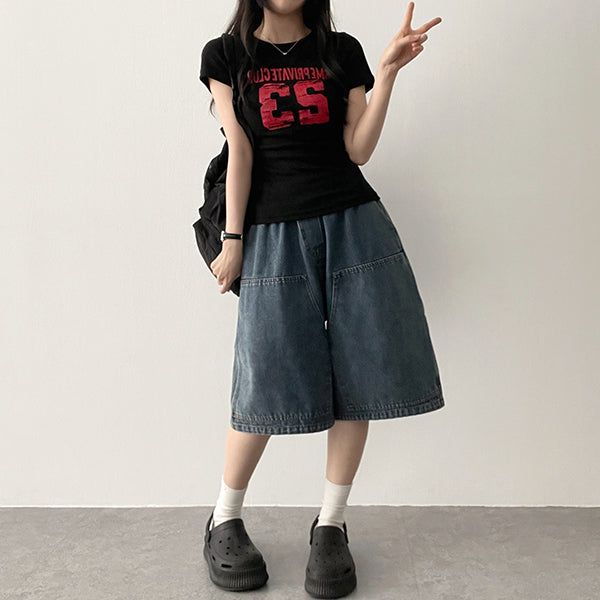 Rika number lettering short sleeve tee