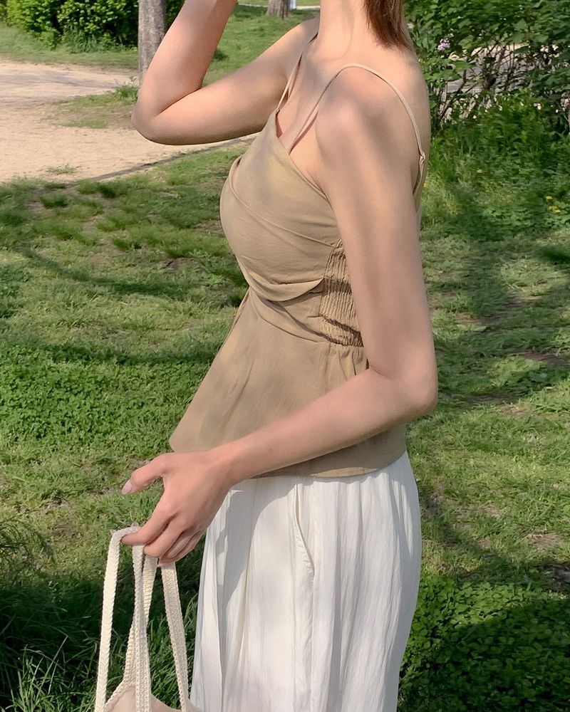 Econ shirring blouse