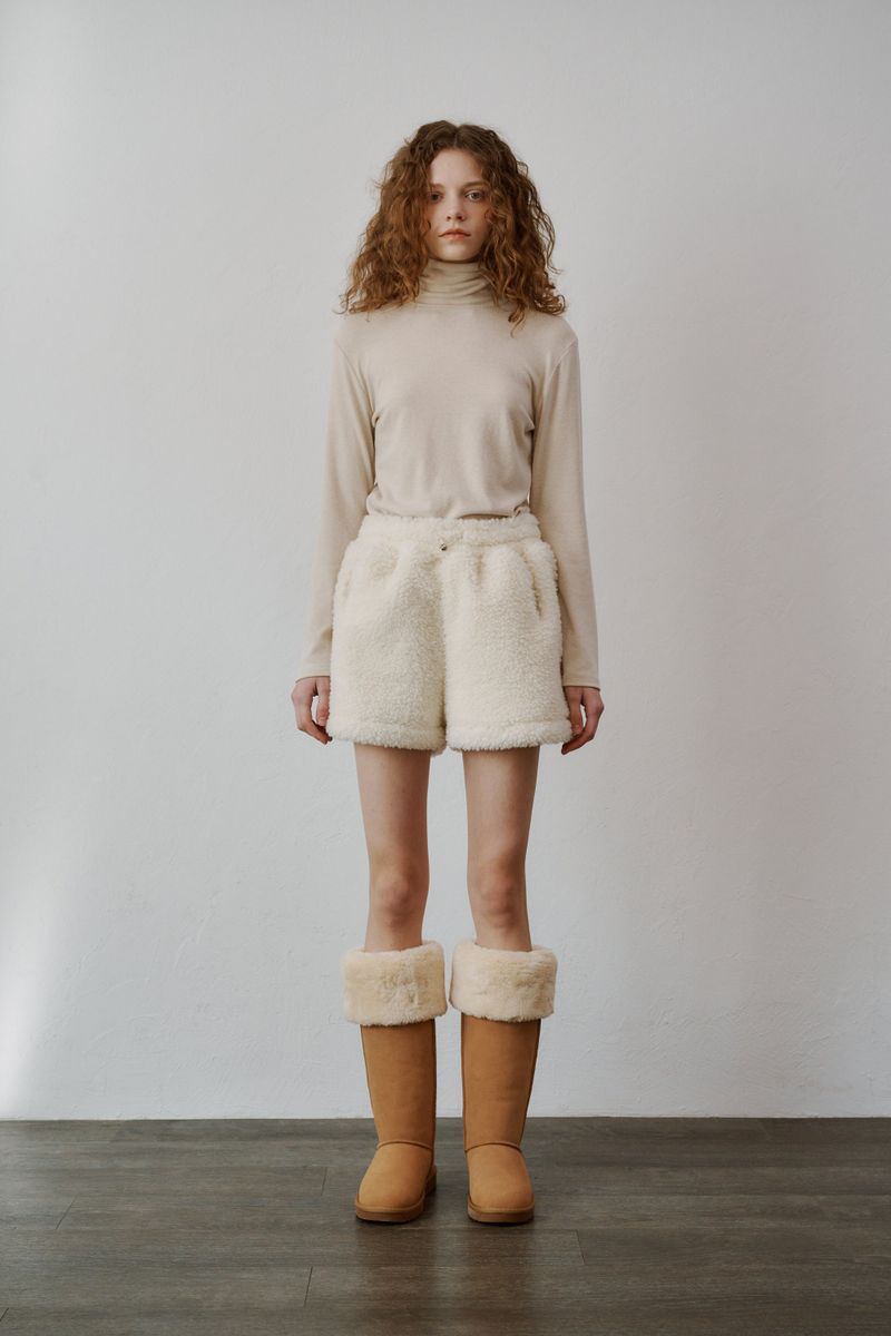 Basic turtle neck T-shirts (Mocha)
