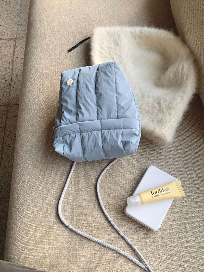 mini pocket bag - padding glossy blue
