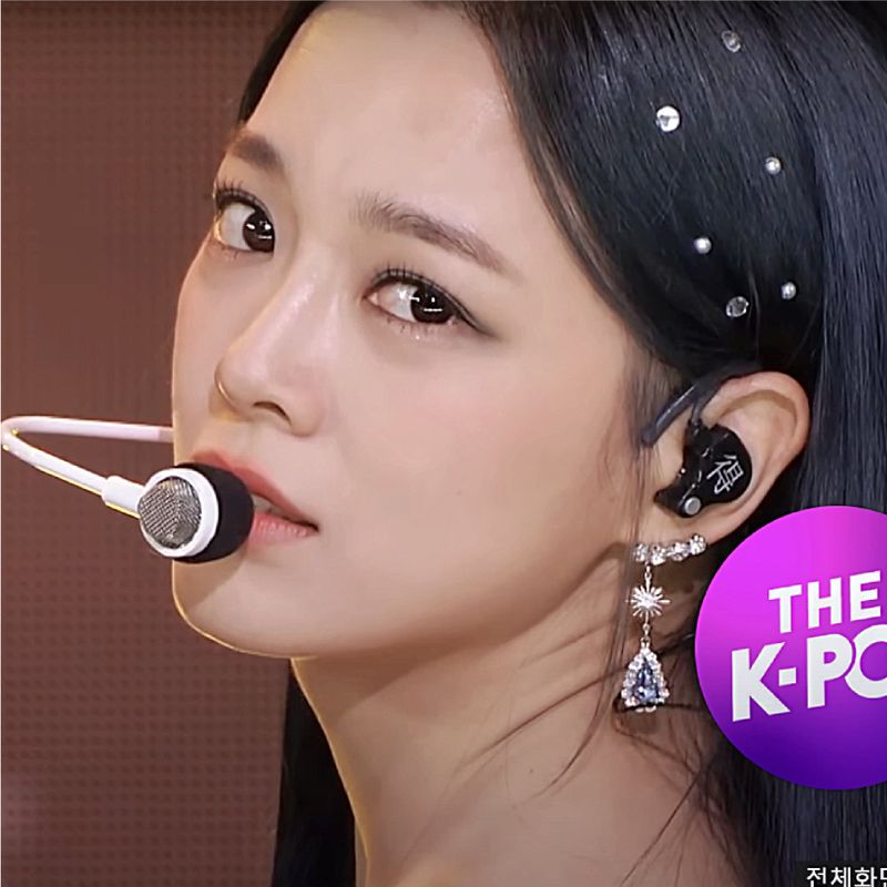[IVE Liz Earring] Stellar Elf Earring - Light Sapphire