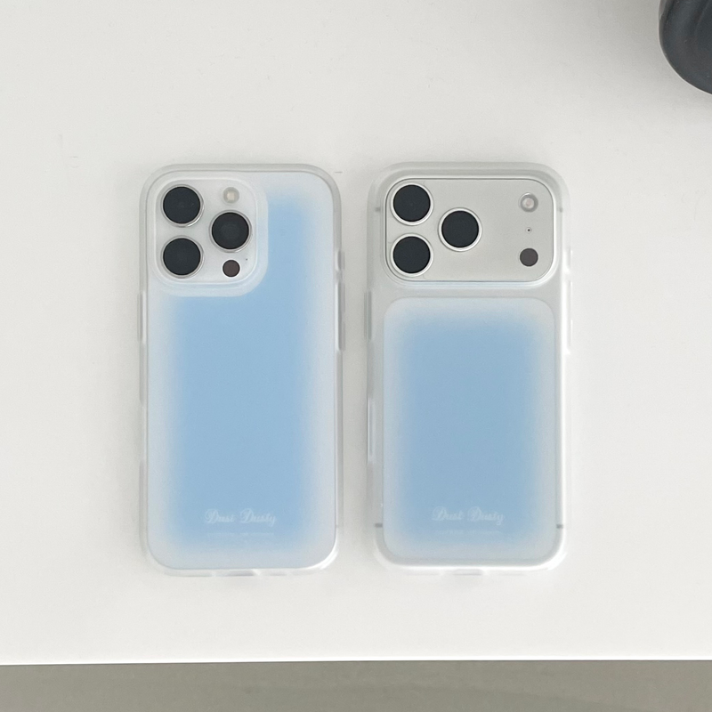 dust dusty（ダストダスティ）の「[반투명] ブルー シロップ ケース（スマホグッズ/小物）」