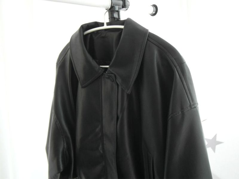 Oversized fit leather cropped jacket collar jumper