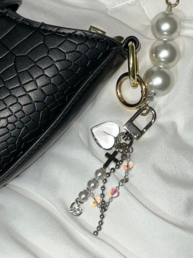 MADE forget Keyring