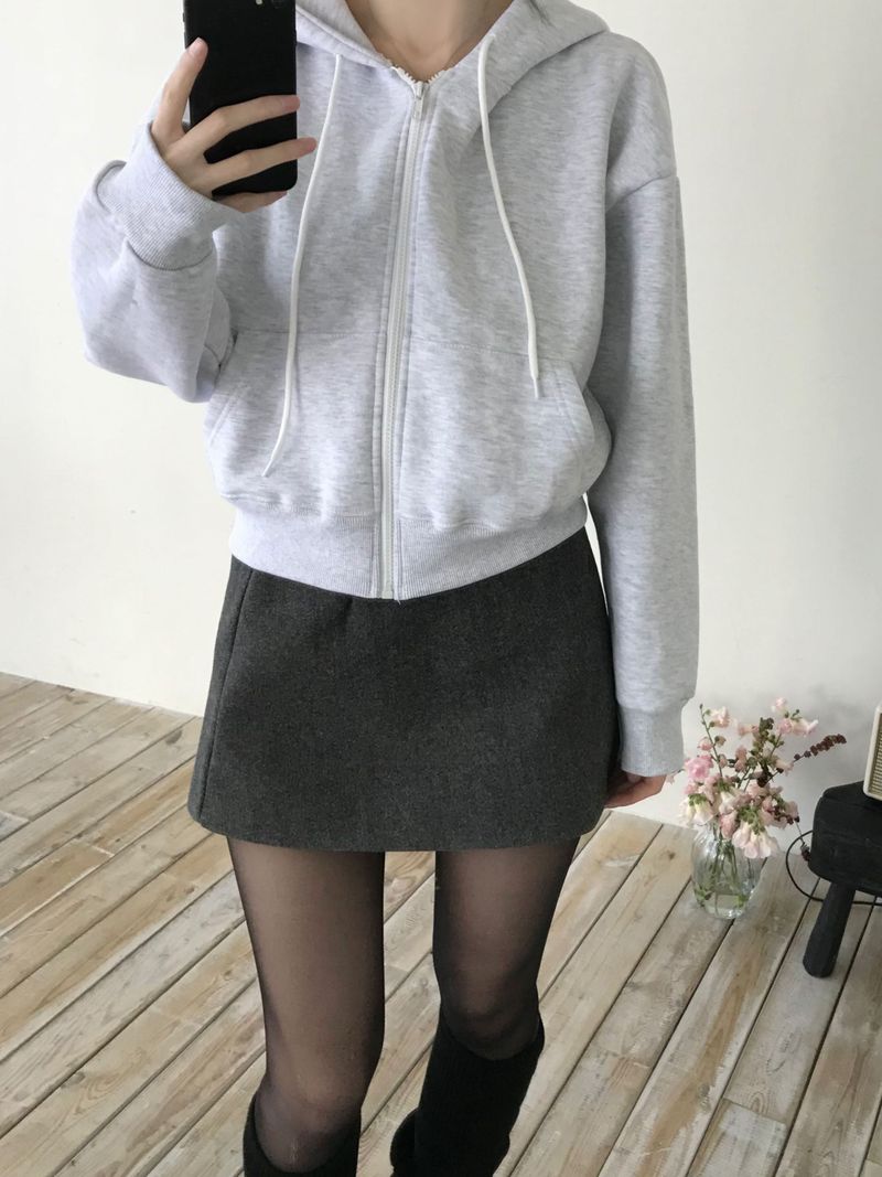 Lev wool mini skirt (2 colors)