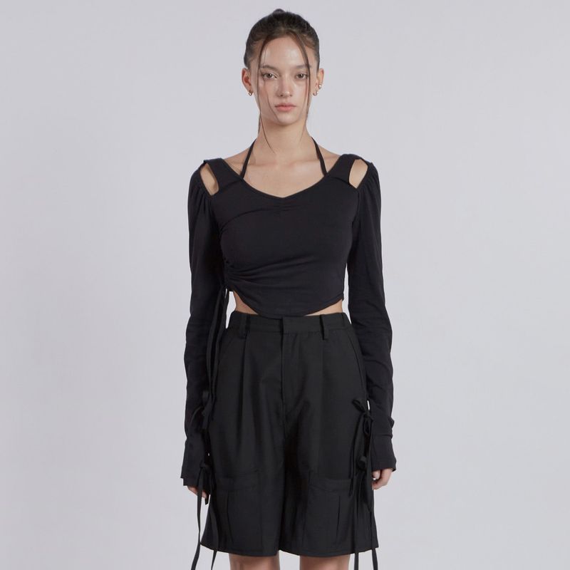 JINJUSE(ジンジュユーズ)の「HALTER NECK SHIRRING TOP(BLACK)(Tops)」