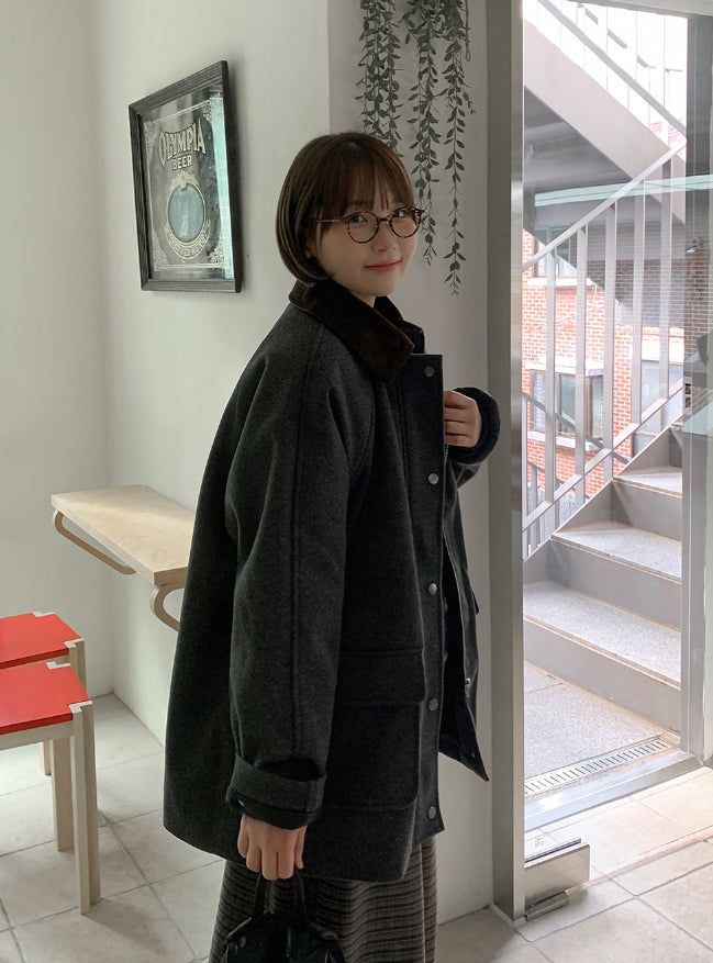 Endet Corduroy Collar Quilted Half Coat