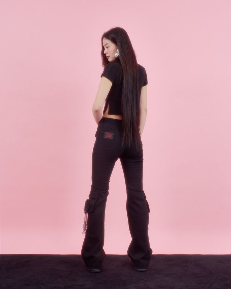 QUIPAO CALLER SLIT T [BLACK]