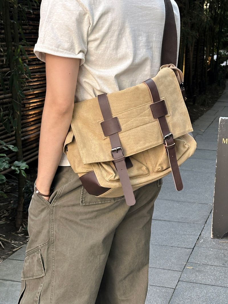 lemenne(ルメンヌ)の「LMN Nade Buckle Retro Shoulder Crossbag (brown)(Bags)」