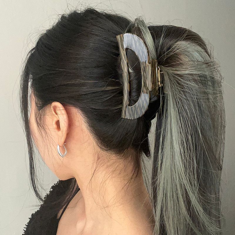 MOSXE（モスクス）の「スクラッチヘアクリップ (2color)（ヘアアクセサリー）」