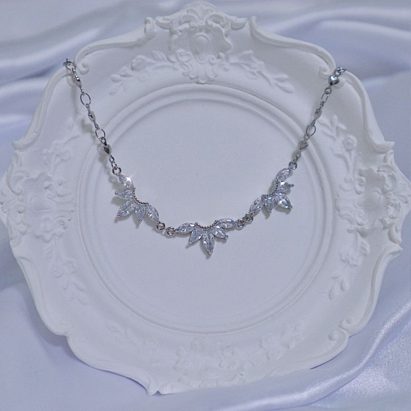 crystal crown heart chain necklace