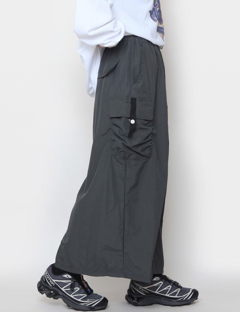 nutellike（ヌテールライク）の「nylon long cargo skirt（Skirts）」