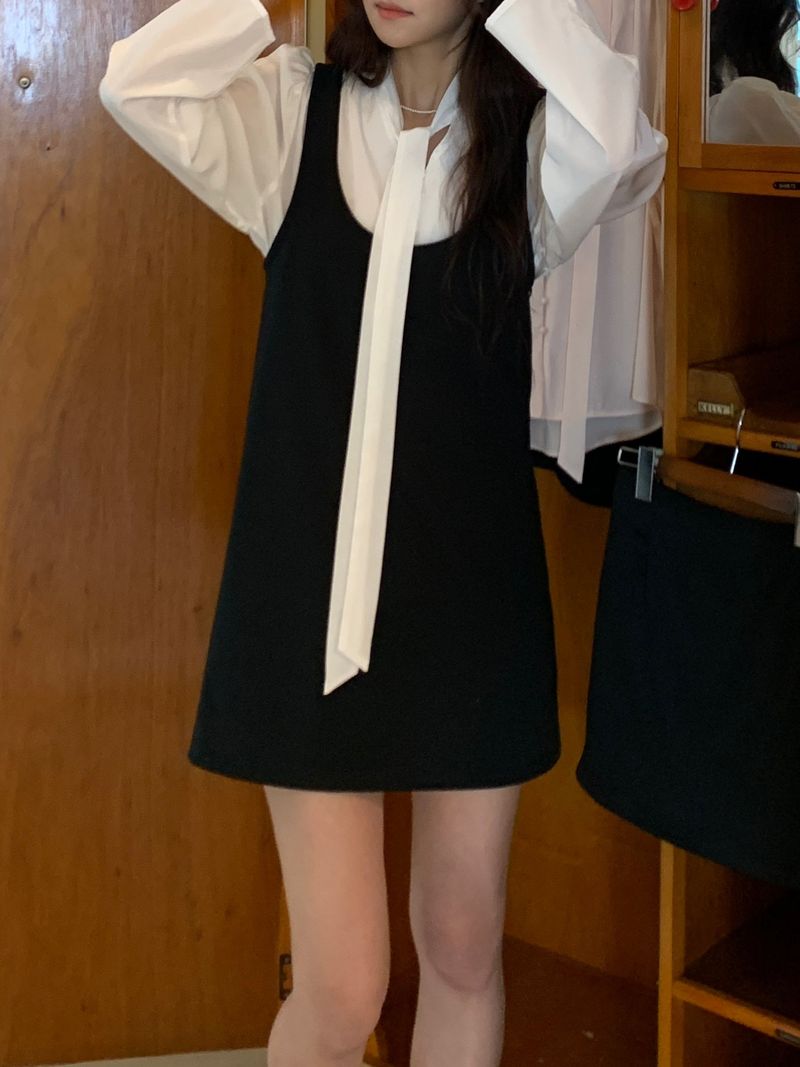 silk ribbon tie blouse