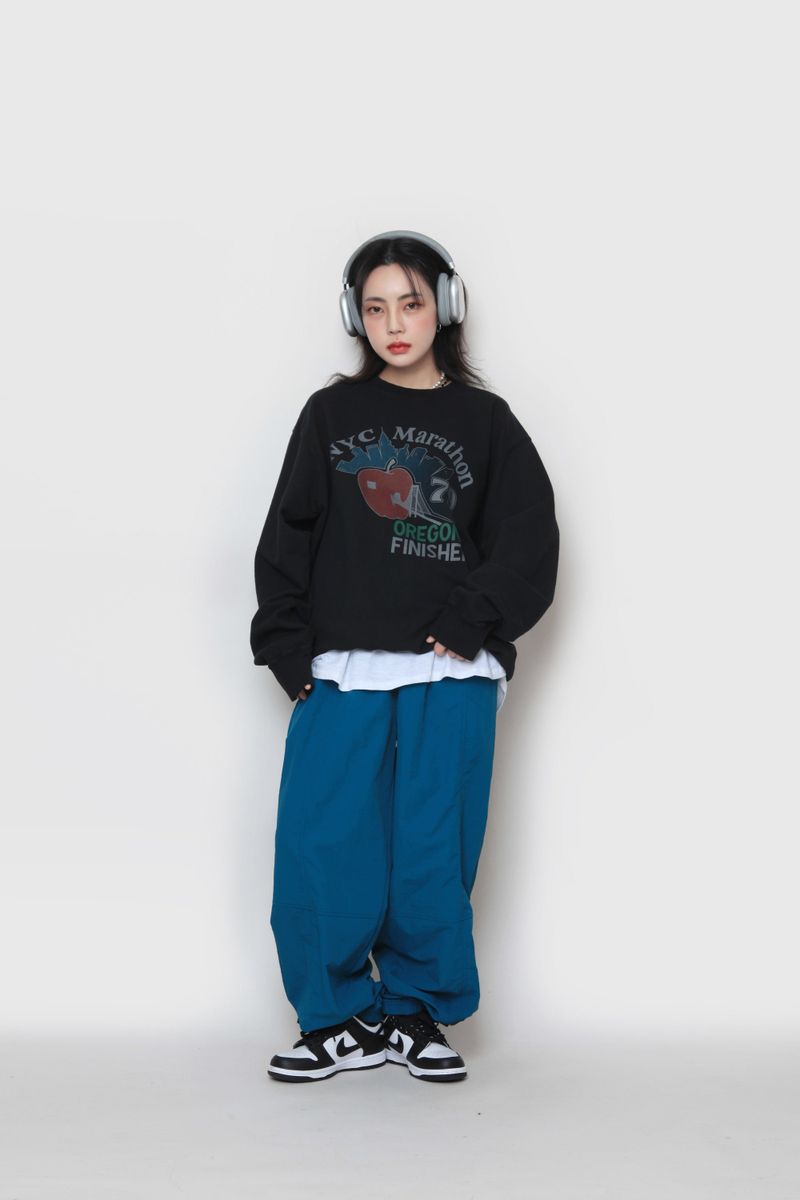 NYC Apple sweatshirt