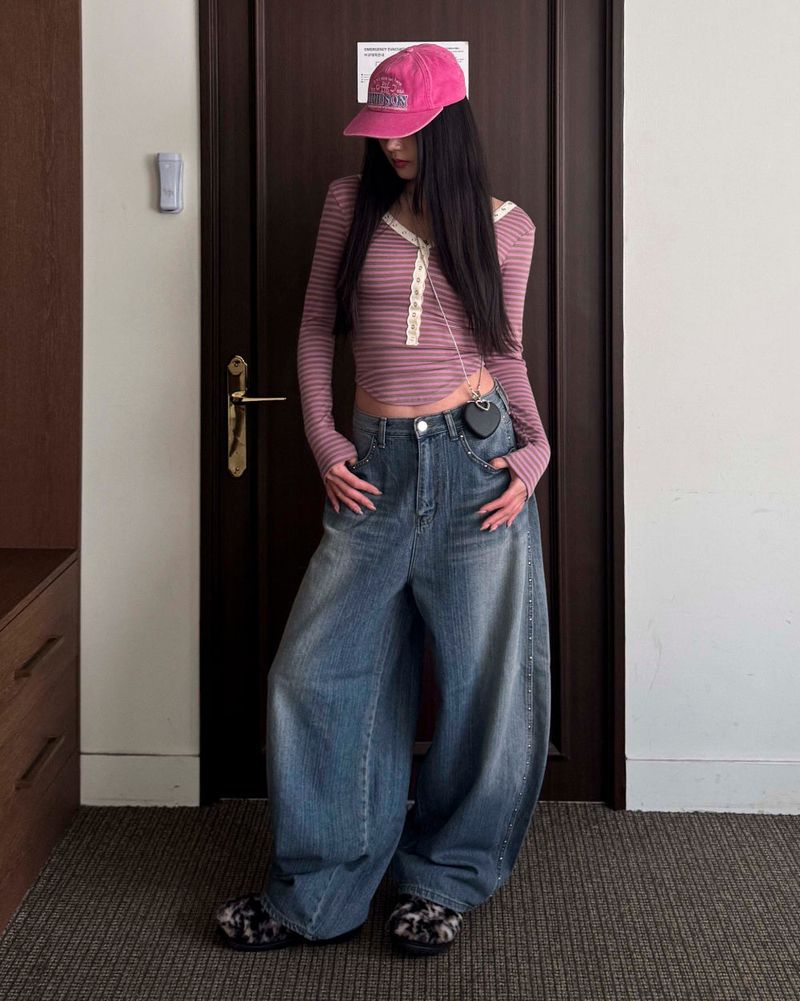 Stud denim pants