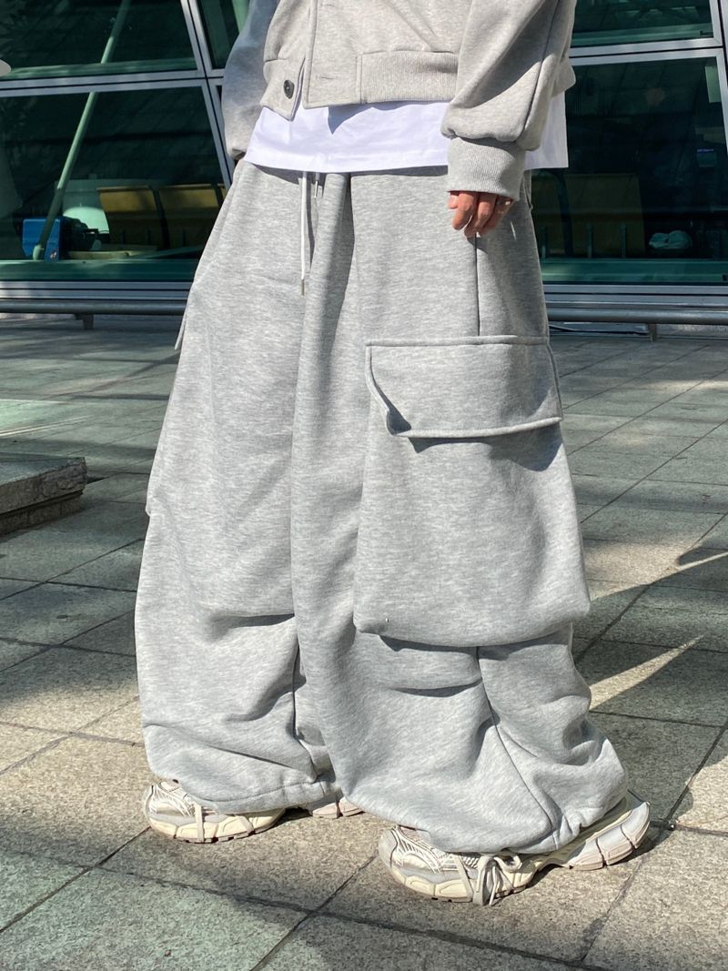 SSROOM（エスエスルーム）の「Ed Big Cargo Sweat Pants (4color)（Pants）」