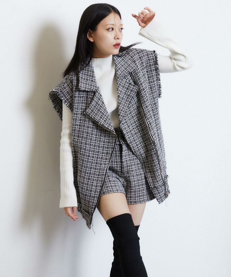 TWEED VEST