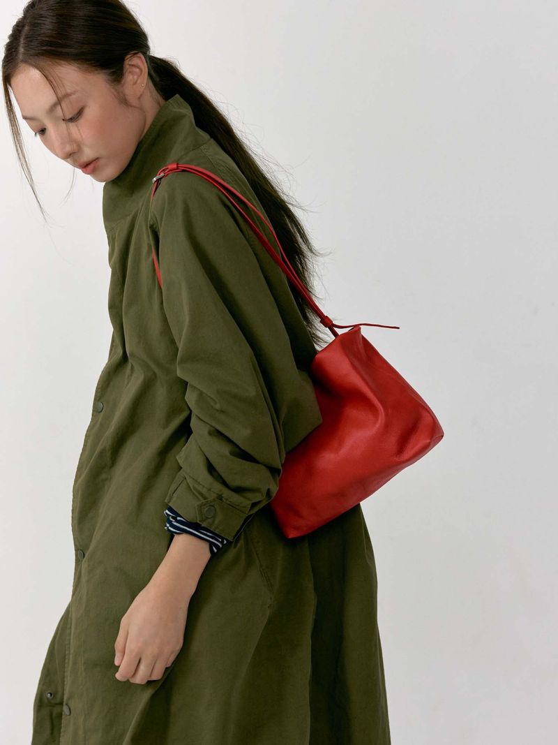 Henry Strap Bag (Red)