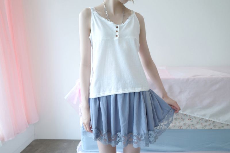myorang（ミョラン）の「パウダーレーススリーブレス(2color)（Tops）」