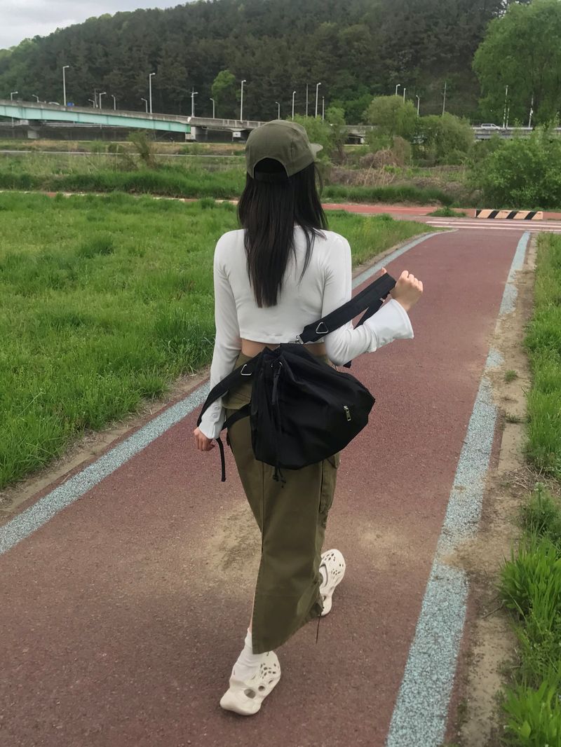 Shirring cuffs long sleeve t