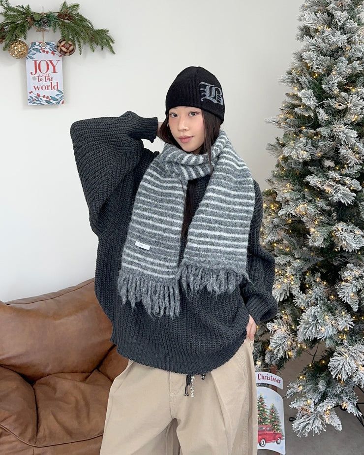 Rupel Haji Round Knit