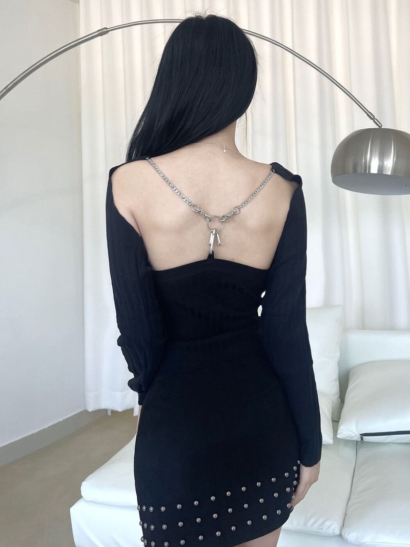 761. Chain slit backless T (2color)