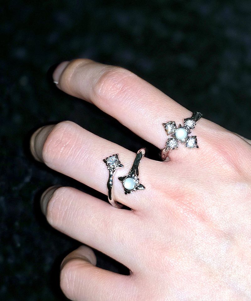 Gray Shooting Star Cubic Open Ring