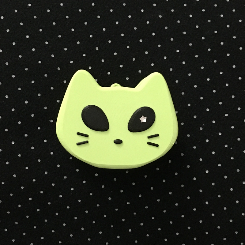 【MADE】 Ailen Cat Cable Holder Keyring