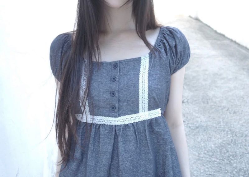 note blouse