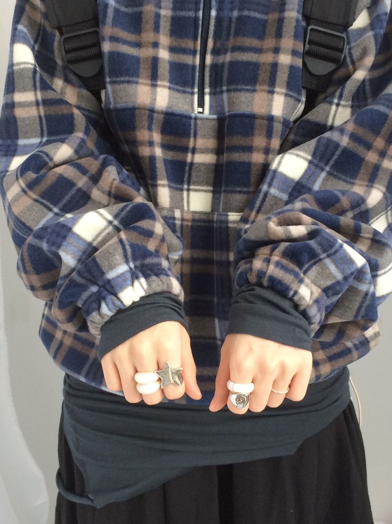 loose fit round sleeve