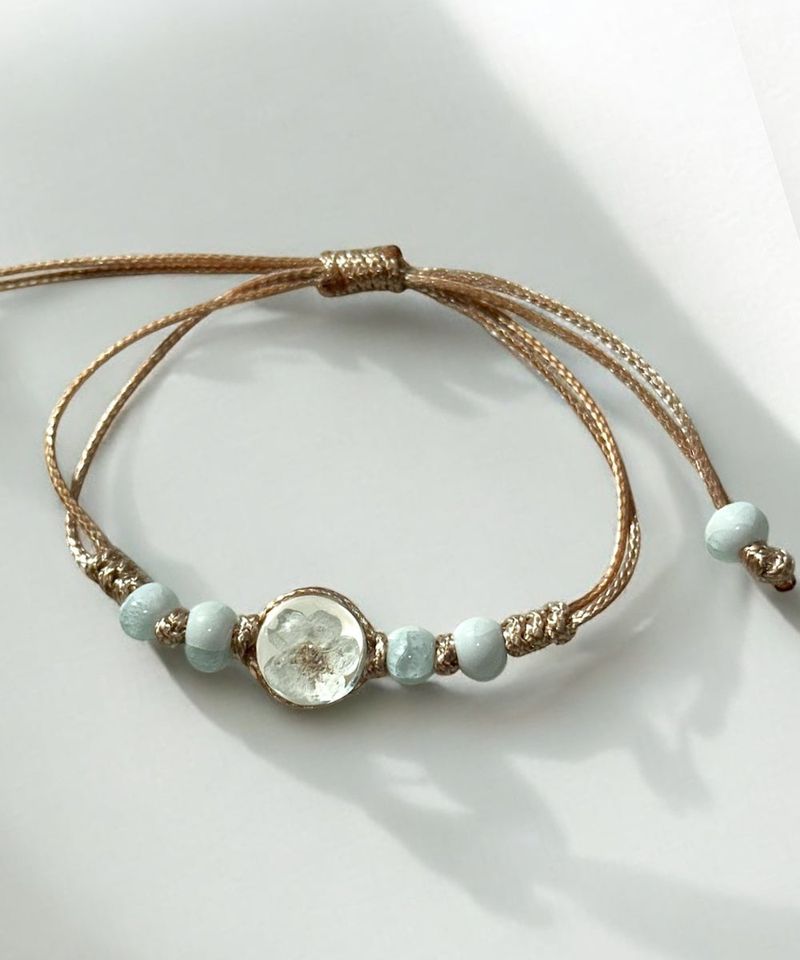 white flower bracelet