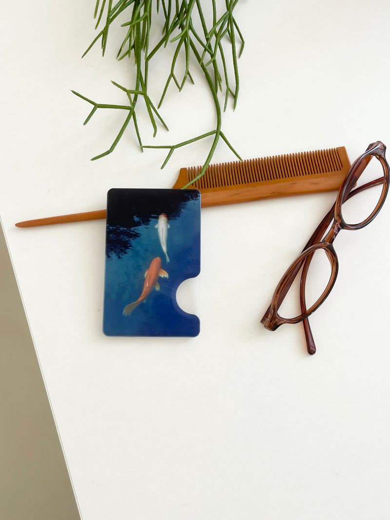 [misty afternoon magsafe cardslot]