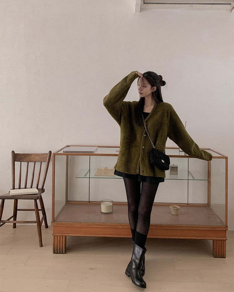 Wool pin tuck shorts pants