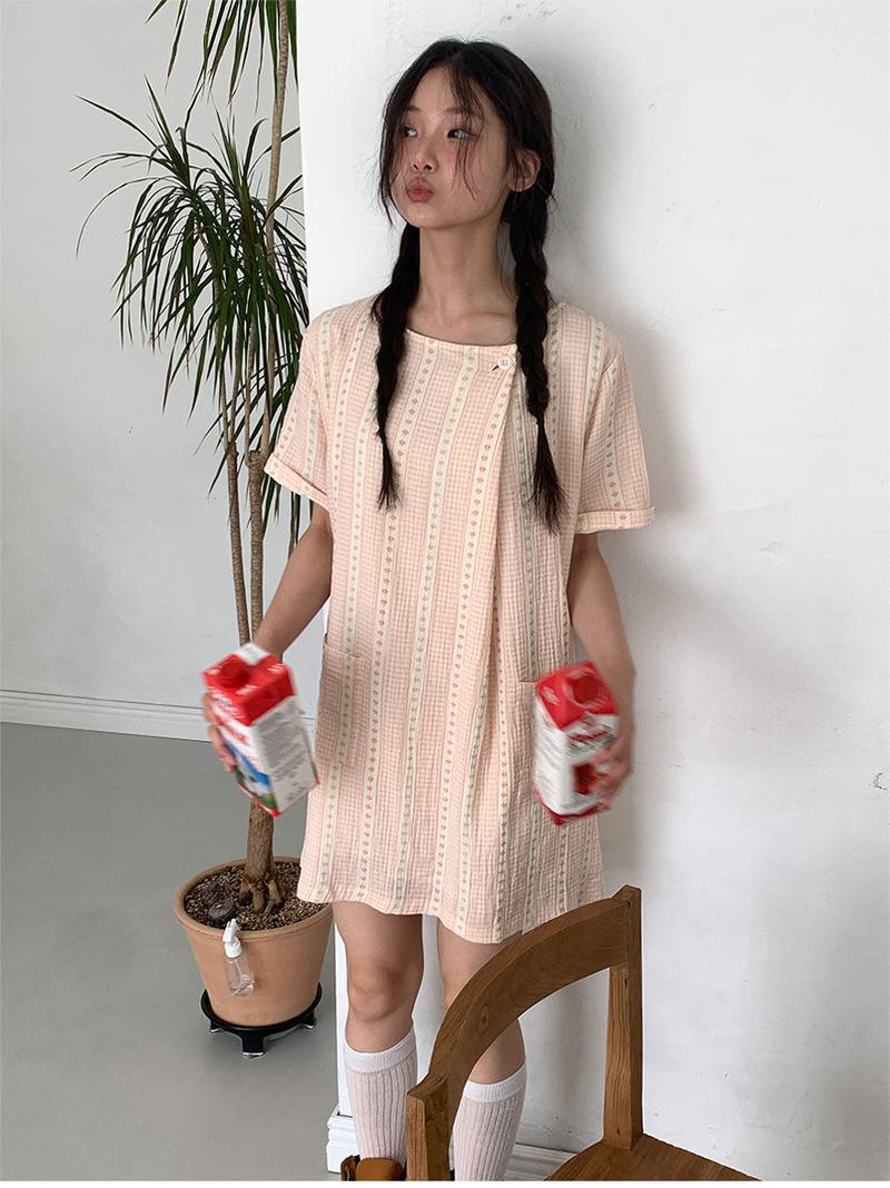 SOFT FLOWER BUTTON DRESS (2C)