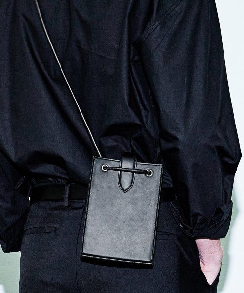 S SY（エスエスワイ）の「knot strap cross mini bag black（Bags）」