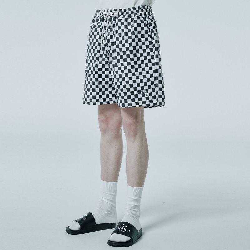 WaiKei（ワイケイ）の「Dolphin checkerboard short pants（Pants）」