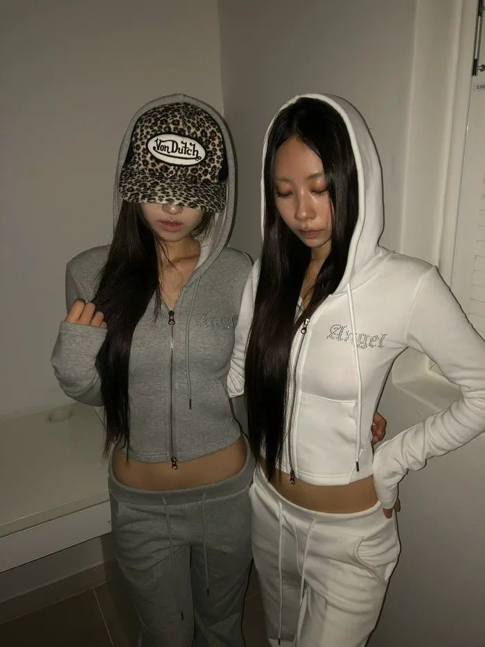 エンジェリックブラツフーディー