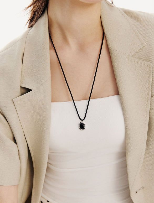 hyeres lor（イエール・ロール）の「26SS★ [Premium Plating] H-Emblem AB(W) Onyx Necklace（Accessories）」