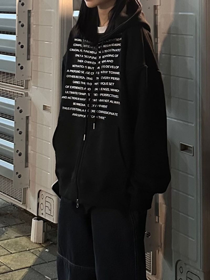 deeptech lettering hood zip-up