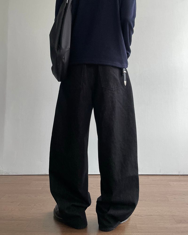 Roam Non-Fade Denim Pants