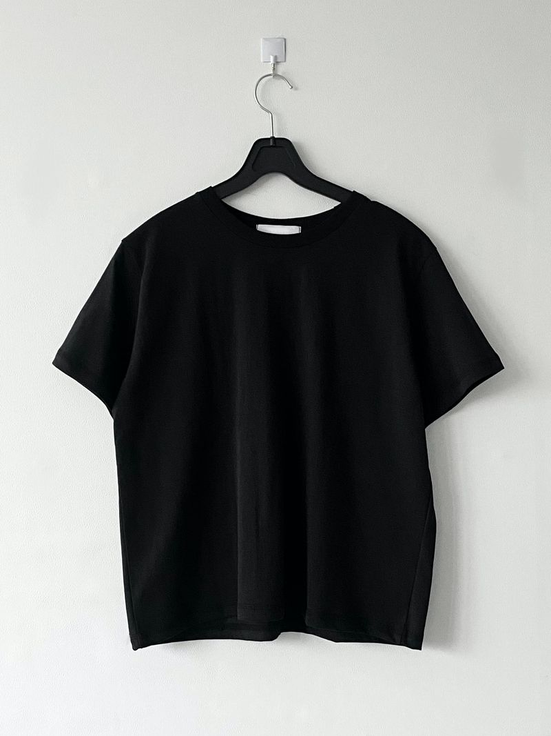 バックスティッチTシャツ