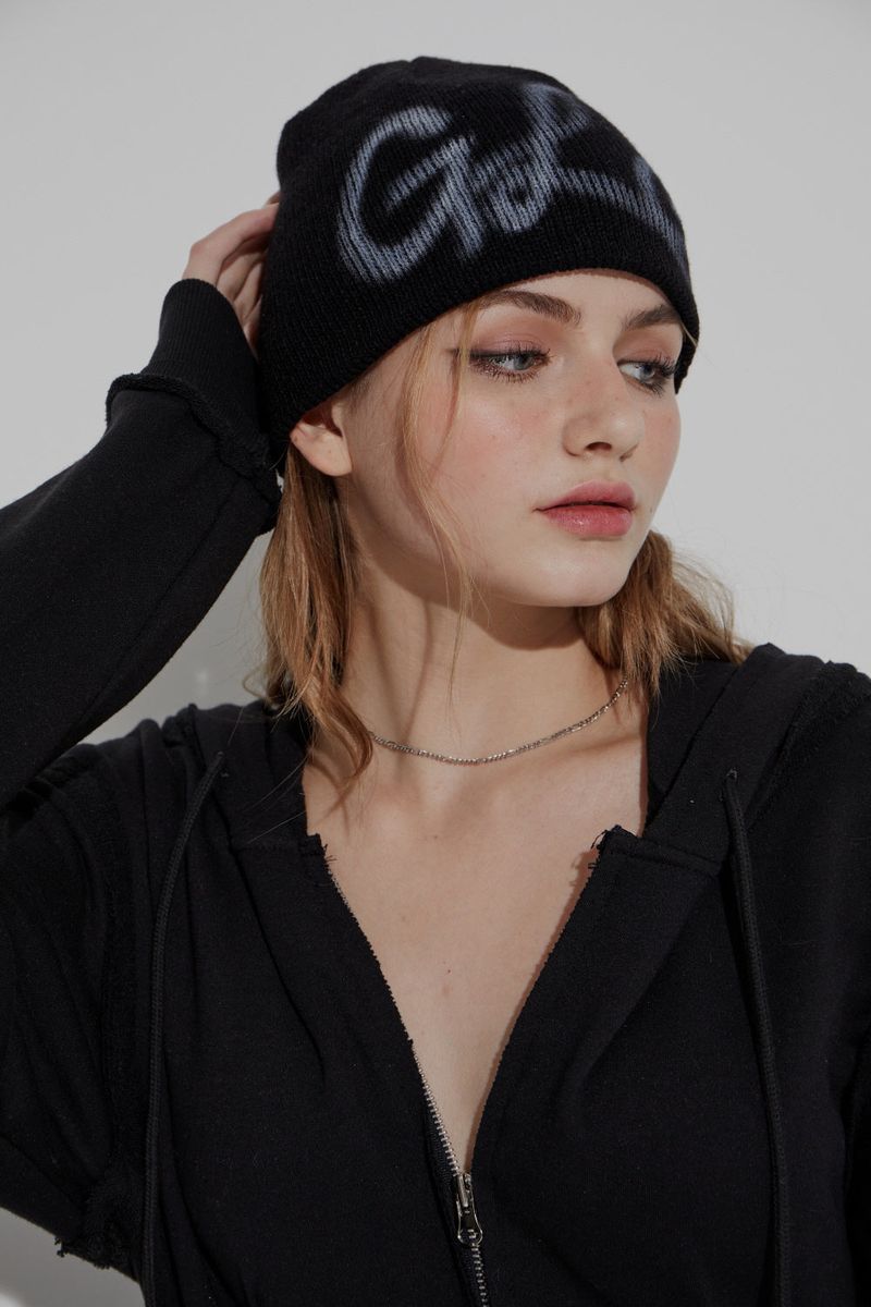 GRAFFITI BEANIE